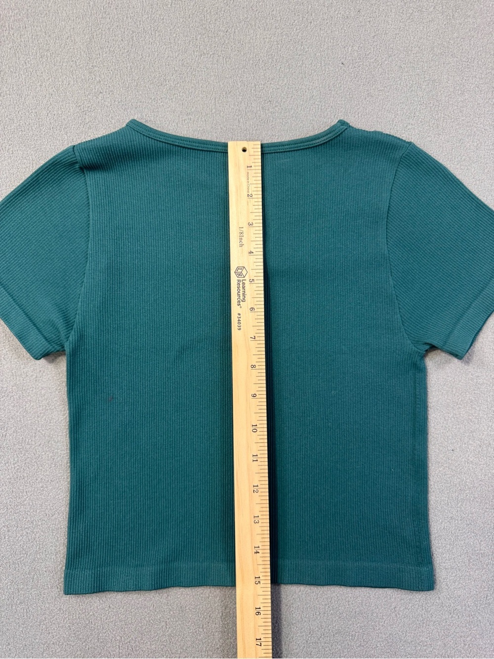 Teal Blue Short Sleeve T-Shirt Stretchy Crop Top with Asymmetric Cutout, M / L - Picture 8 of 8